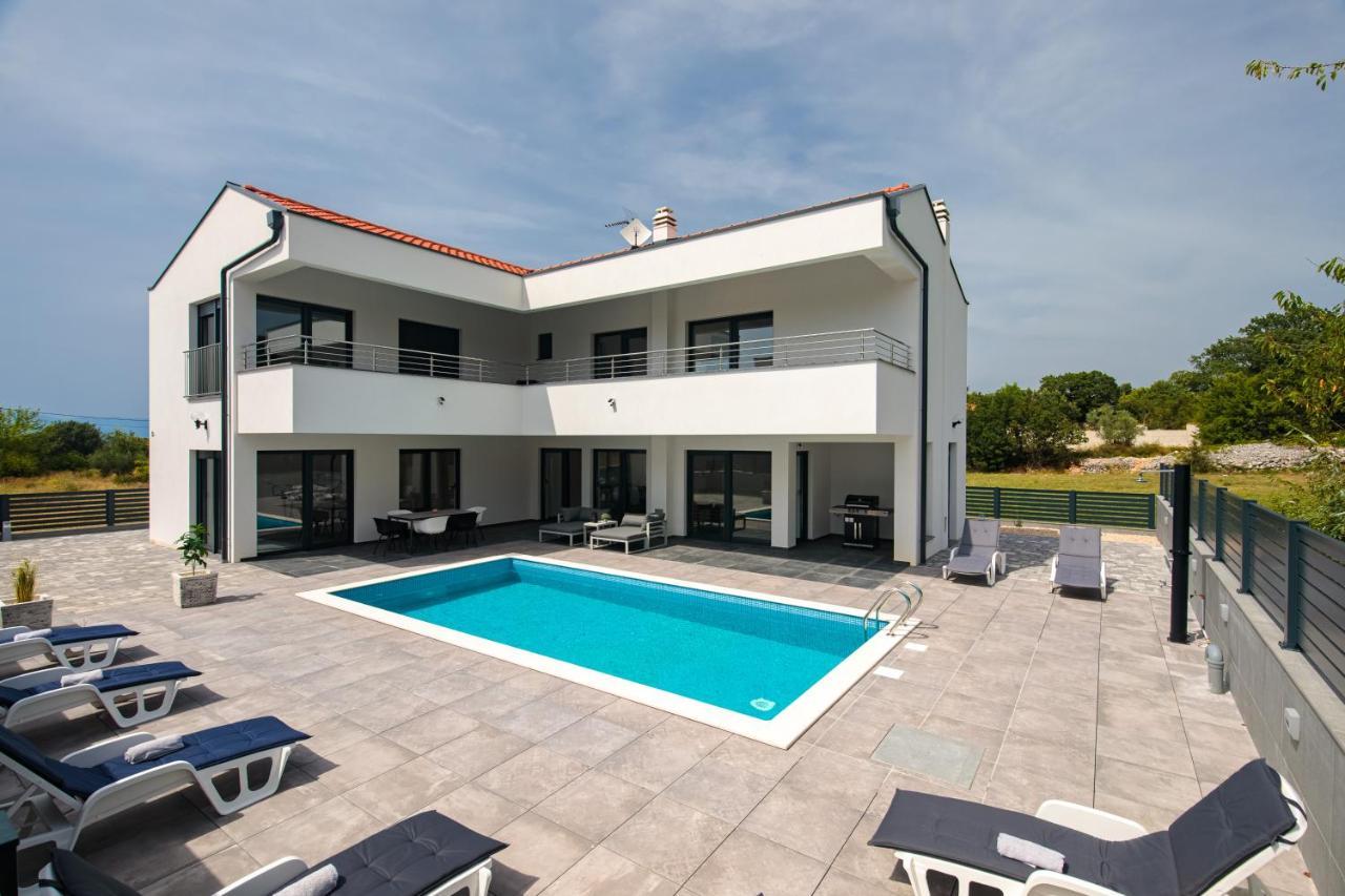 Villa Graefin Malinska Exteriör bild