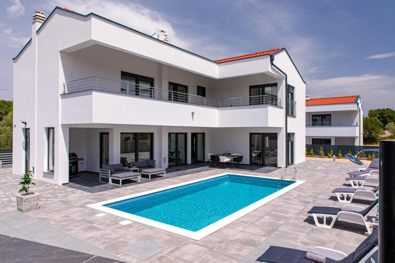 Villa Graefin Malinska Exteriör bild